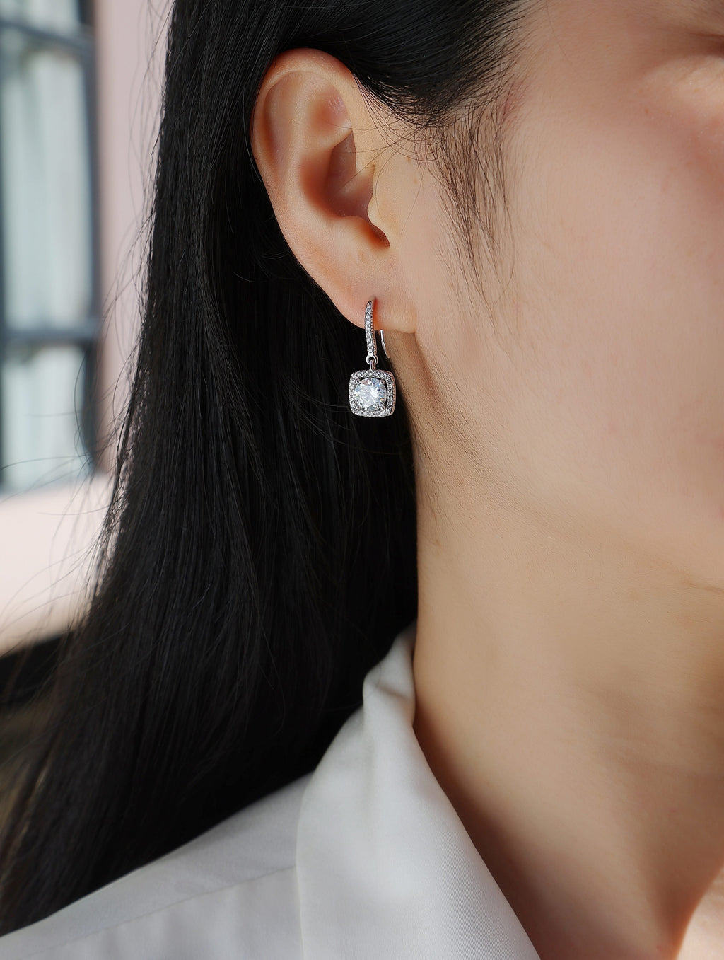 Top-quality Moissanite Luxury And Fashionable Light Luxury Jewelry Silver Stud Earrings S925 Silver Plated Platinum My stor